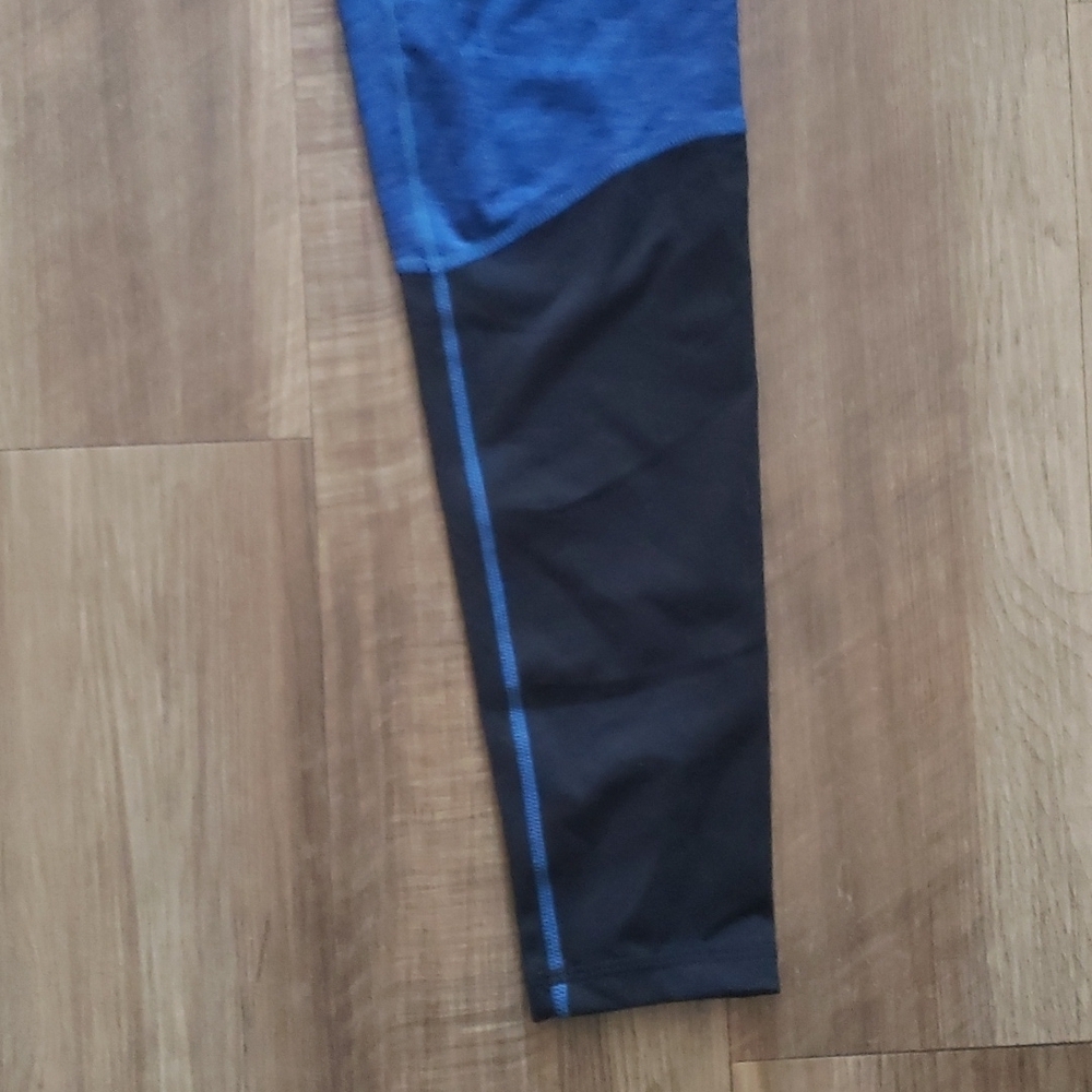 Manduka legging - Picture 3 of 6